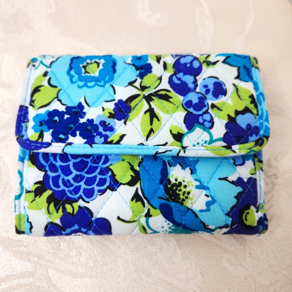 Vera Bradley Trifold Wallet Blueberry Blooms